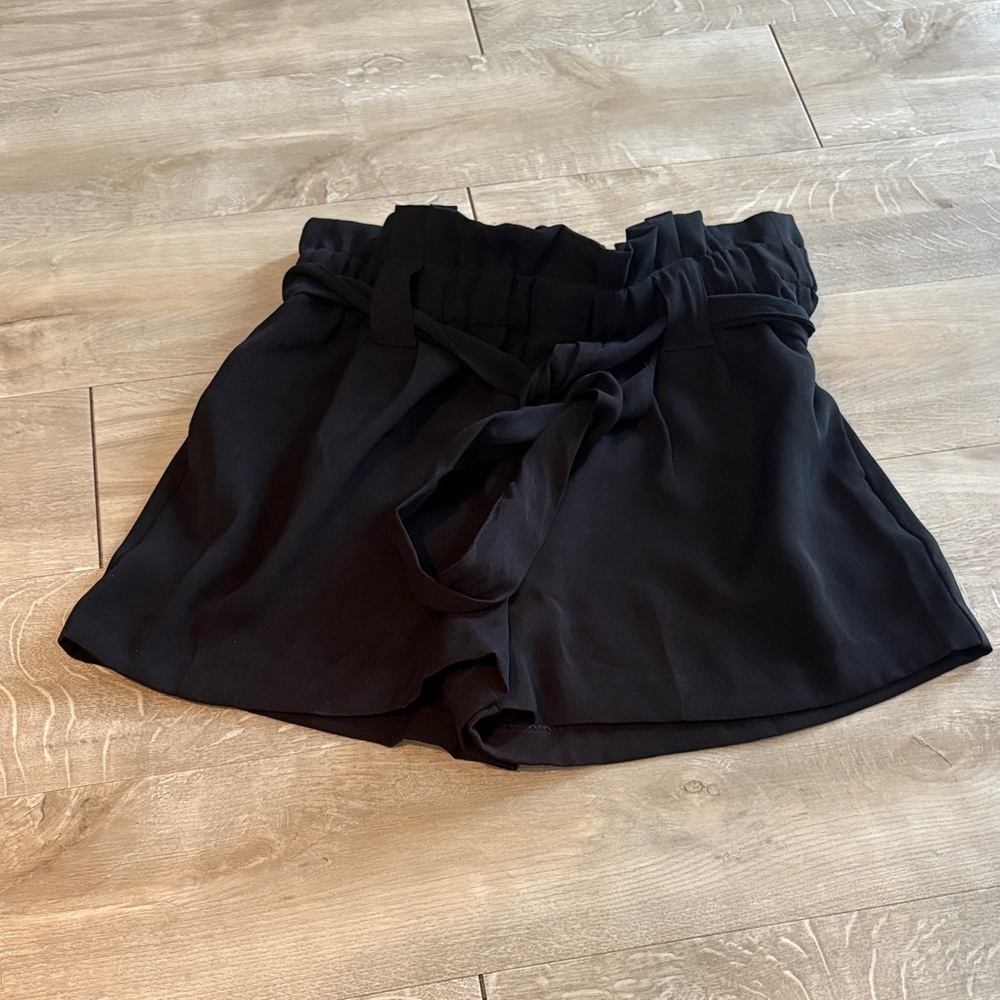 Black Tape High Waisted Paperbag Black Shorts Size Medium
